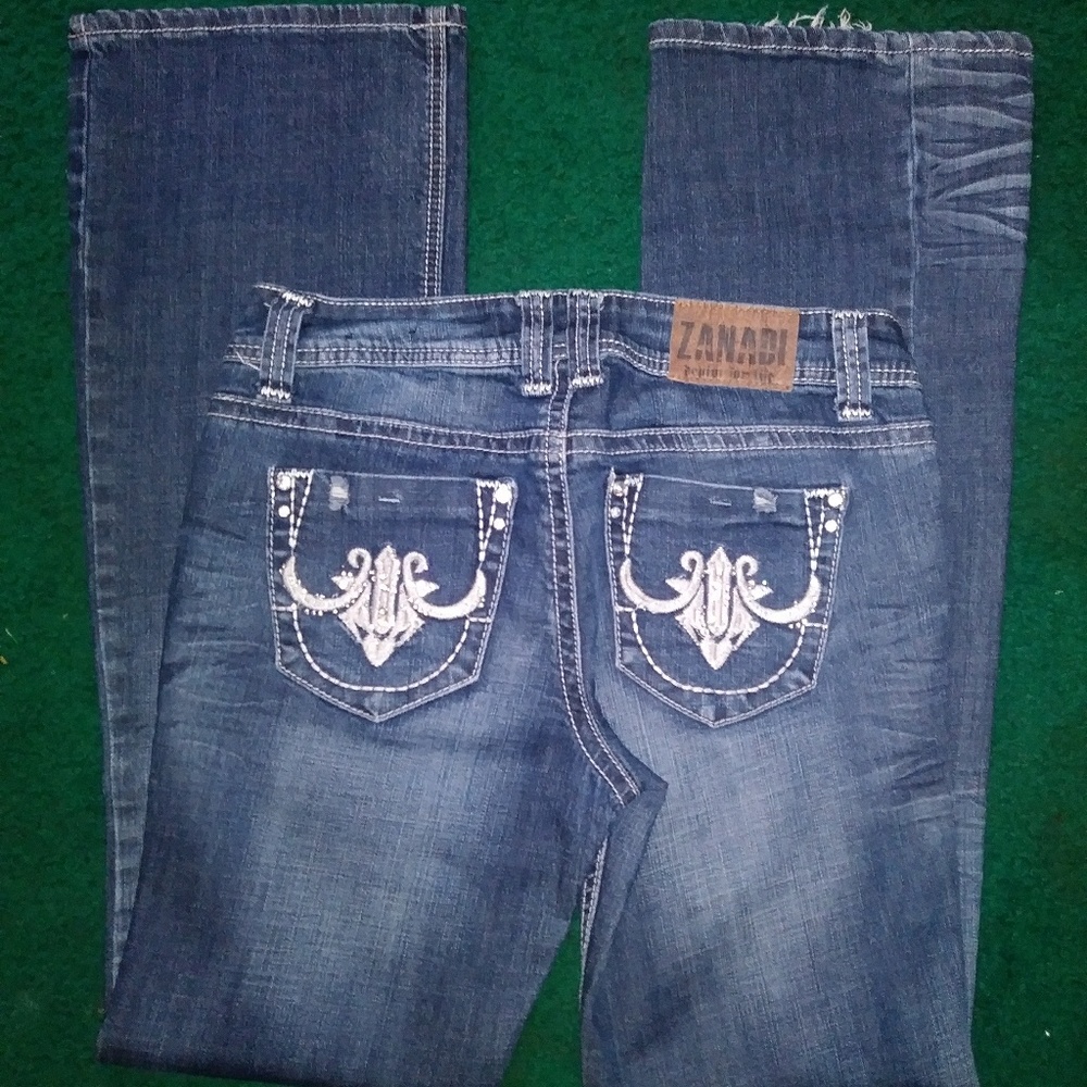 Zanadi jeans with detailed back pockets